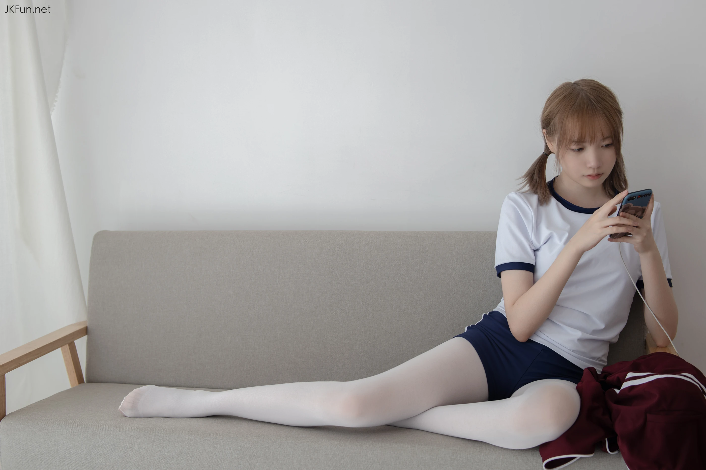 森萝财团 [JKFUN-019] 80D白丝外景体操服 Aika [107P 1V]插图8